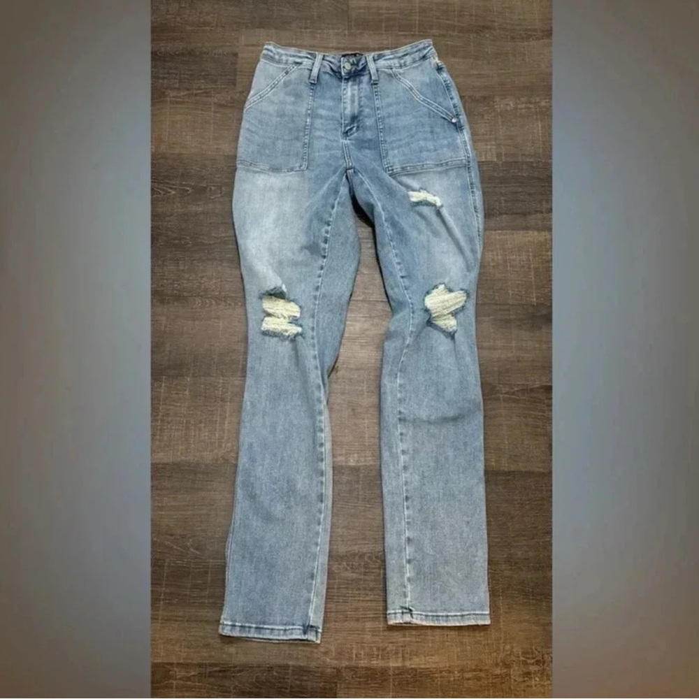 Judy Blue Light Blue Boyfriend Jeans